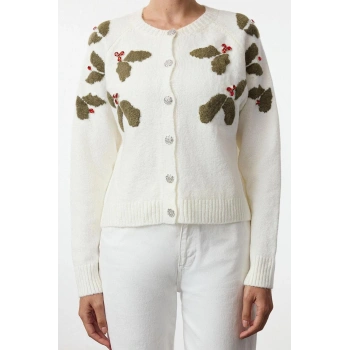 Kadın Moda Şık Regular Bisiklet Yaka Regular Yumuşak Dokulu Düğme Detaylı Taş İşlemeli Triko Hırka