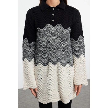 Kadın Tesettür Moda Şık Regular Polo Yaka Uzun Kol Renk Bloklu Örgü Detaylı Triko Kazak