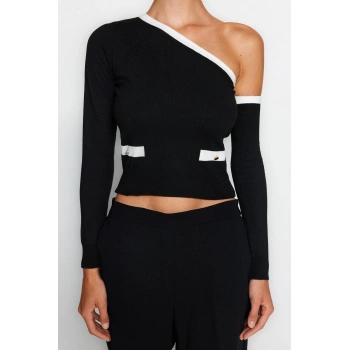 Kadın Crop Kayık Yaka Uzun Kol Renk Bloklu Crop Tek Omuz Kol Çıkarılabilir Özel İplik Triko Kazak