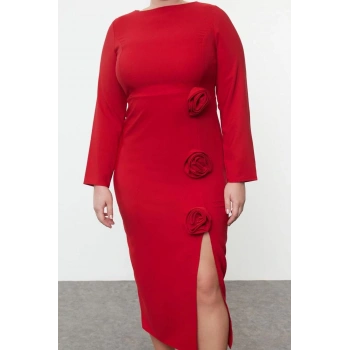 Kadın Büyük Beden Midi Boy Relaxed Kayık Yakalı Yırtmaçlı Güllü Dokuma Büyük Beden Elbise