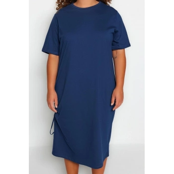 Kadın Moda Şık Büyük Beden Midi Boy Bisiklet Yaka Relaxed Yandan Büzgülü ve Yırtmaçlı Örme Elbise