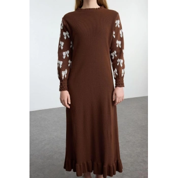 Kadın Moda Şık Tesettür Maxi Boy Bisiklet Yaka Fitted Kurdele Desenli Triko Elbise