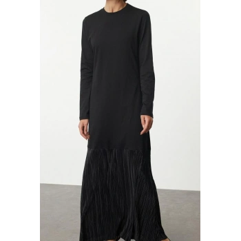 Kadın Moda Şık Tesettür Uzun Bisiklet Yaka Loose Örme Eteği Pilise Detaylı Elbise