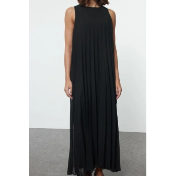 Kadın Moda Şık Tesettür Uzun Bisiklet Yaka Regular Piliseli Dokuma İçlik Elbise