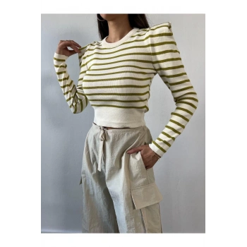 Kadın Moda Şık Bisiklet Yaka Standart Kol Regular Vatka Detaylı Çizgili Triko Kazak