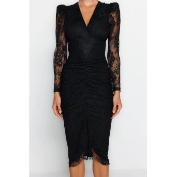 Kadın Moda Şık Midi Boy V Yaka Fitted Vücuda Oturan Astarlı Drapeli Dantel Şık Abiye Elbise