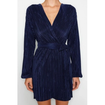 Kadın Moda Şık Mini Boy Kruvaze Relaxed Kuşaklı A-Kesim Astarlı Piliseli Örme Kısa Şık Abiye Elbise