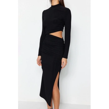 Kadın Moda Şık Midi Boy Dik Yaka Fitted Pencere Cut Out Detaylı Şık Abiye Elbise