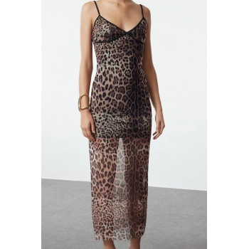 Kadın Moda Şık Midi Boy V Yaka Fitted Vücuda Oturan Leopar Desenli Tül Dokuma Elbise