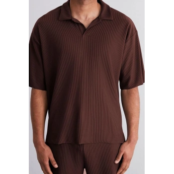 Yeni Sezon Oversize Polyester Polo Yaka Kısa Kol Dokulu Desenli Günlük Büyük Beden T-Shirt