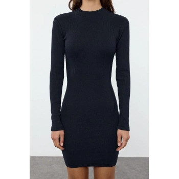 Kadın Moda Şık Mini Boy Dik Yaka Slim Vücuda Oturan Yarım Balıkçı Yaka Fitilli Esnek Örme Elbise