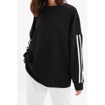 Kadın Moda Şık Oversize Bisiklet Yaka Düşük Kol Uzun Şerit Detaylı Geniş Kalıp İnce Örme Sweatshirt