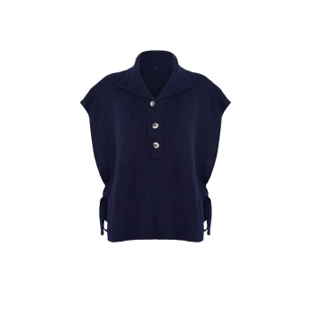 Kadın Moda Şık Dik Yaka Standart Kol Regular Yandan Bağlama Detaylı Yaka Düğmeli Triko Süveter