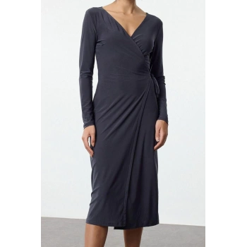 Kadın Moda Şık Midi Boy Kruvaze Regular Yaka Kuşaklı Fitted Vücuda Oturan Örme Elbise