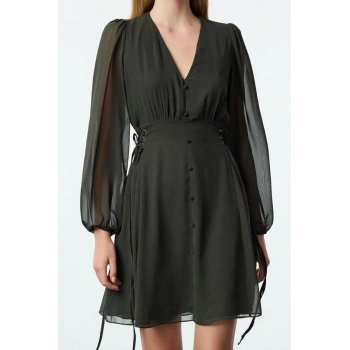 Kadın Moda Şık Mini Boy V Yaka Regular Kuşgözü Detaylı Düğmeli Astarlı Şifon Dokuma Elbise