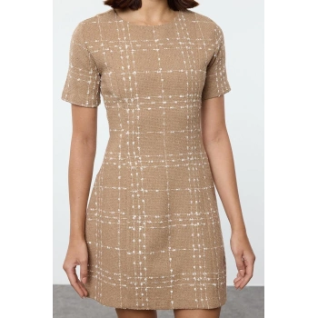 Kadın Moda Şık Mini Boy Bisiklet Yaka Regular Ekose Kareli Düz Kesim Tüvit Dokuma Elbise