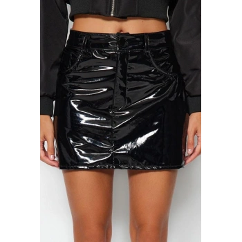 Kadın Moda Stil Mini Astarsız Dokuma Parlak Suni Deri Mini Dokuma Etek