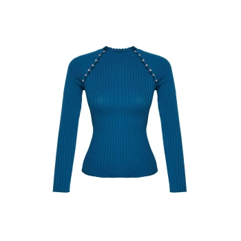 Kadın Moda Şık Dik Yaka Standart Kol Regular Pencere Cut Out Aksesuar Detaylı Triko Kazak