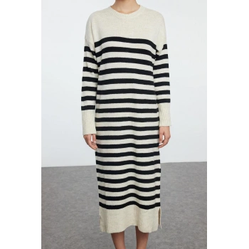 Kadın Moda Şık Midi Boy Bisiklet Yaka Regular Çizgili Triko Yumuşak Dokulu Elbise