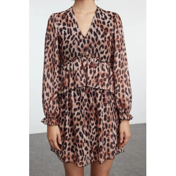 Kadın Mini Boy V Yaka Relaxed Leopar Baskılı Fırfır Detaylı A Line Çan Kesim Balon Kol Örme Elbise