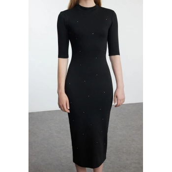 Kadın Moda Şık Midi Boy Dik Yaka Slim Taş Detaylı Truvakar Kol Bodycone Vücuda Oturan Örme Elbise