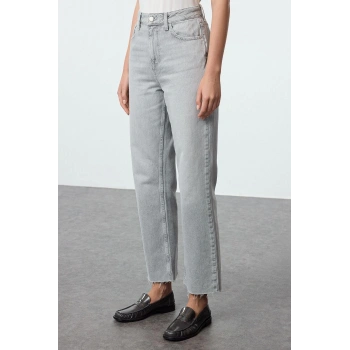 Kadın Moda Şık Kot Pantolon Boru Paça Uzun Boy Denim Gri Yüksek Bel Straight Jeans