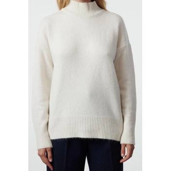 Kadın Moda Şık Dik Yaka Standart Kol Regular Yünlü Basic Triko Kazak