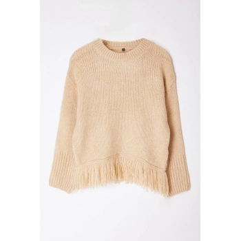 Kadın Moda Şık Bisiklet Yaka Standart Kol Regular Yumuşak Dokulu Püskül Detaylı Triko Kazak