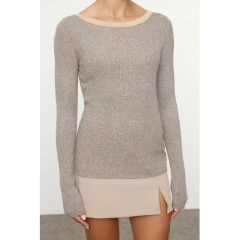 Kadın Moda Şık Kayık Yaka Standart Kol Regular Yaka Detaylı Triko Kazak