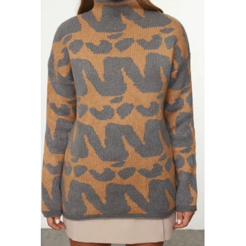 Kadın Moda Şık Dik Yaka Standart Kol Regular Yumuşak Dokulu Triko Kazak