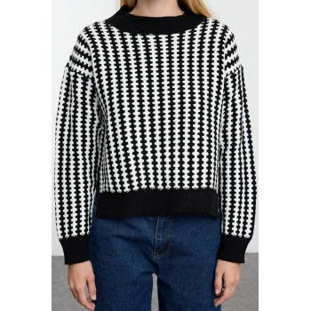 Kadın Moda Şık Bisiklet Yaka Standart Kol Regular Basic Çizgili Triko Kazak