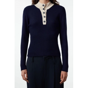 Kadın Moda Şık Carmen Yaka Standart Kol Regular Dik Yaka Triko Kazak