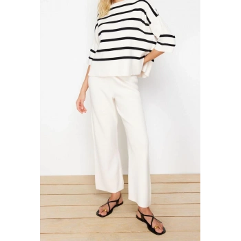 Kadın Moda Şık Regular Boy Kısa Kollu Çizgili T-Shirt Görünümlü Triko Alt-Üst Takım