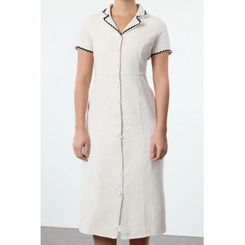 Kadın Moda Şık Midi Boy Ceket Yaka Regular Aksesuar Detaylı Tüvit Dokuma Kışlık Gömlek Elbise