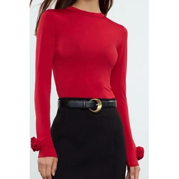 Stil Kadın Gül Detaylı Fitted Vucuda Oturan Kollu Esnek Bluz Regular Örme Slim Kalıp