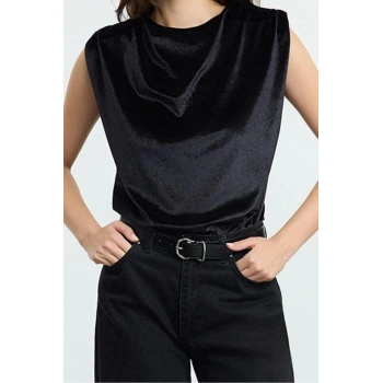 Stil Kadın Vatka ve Büzgü Drape Detaylı Bluz Regular Örme Regular Kalıp Ay Kol