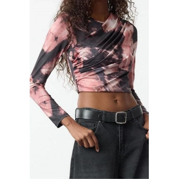 Stil Kadın Soyut Desenli Büzgü Drape Detaylı Bluz Crop Örme Slim Kalıp