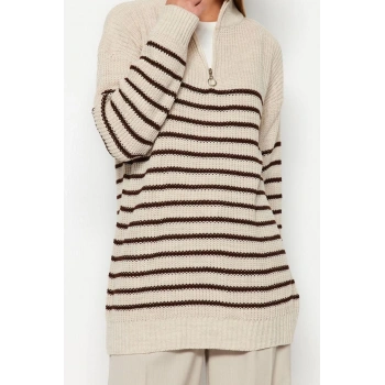 Stil Modern Kadın Midi Düşük Kol Yarım Balıkçı Yaka Tesettür Çizgili Fermuar Detaylı Triko Kazak