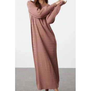 Moda Stil Relaxed Bisiklet Yaka Maxi Boy Tesettür Kendinden Desenli Triko Elbise