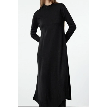 Moda Stil Fitted Dik Yaka Maxi Boy Tesettür Asimetrik Kesim Triko Elbise