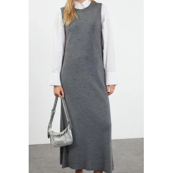 Moda Stil Regular Bisiklet Yaka Uzun Tesettür İncili Triko Elbise