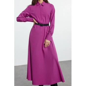 Moda Stil Regular Gömlek Yaka Uzun Tesettür Kemer Detaylı Dokuma Elbise