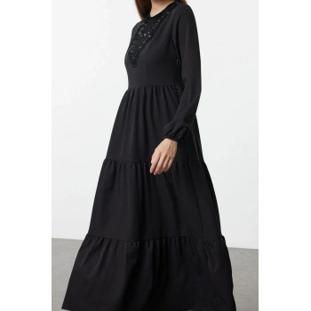 Moda Stil Regular Dik Yaka Maxi Boy Tesettür Taş Nakış Detaylı Dokuma Elbise