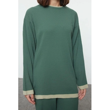 Tarz Kadın Modern Normal Bel Geniş Paça Bisiklet Yaka Yeşili Renkli Biye Detaylı Triko Alt-Üst Takım