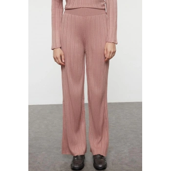 Tarz Kadın Modern Moda Normal Bel Boru Paça V Yaka Gül Detaylı Triko Alt-Üst Takım