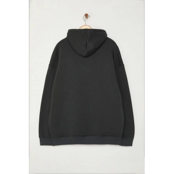 Büyük Beden Bol Kapüşonlu Standart Kol Geniş Kesim İçi Polar Sıcak Tutan Nakışlı Sweatshirt