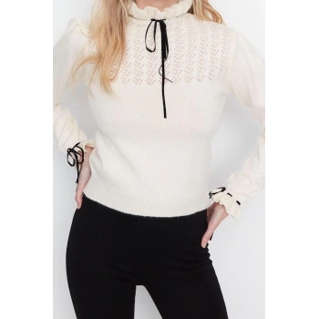 Kadın Modern Tarz Rahat Uzun Dik Yaka Ajurlu Kol Regular Triko Kazak