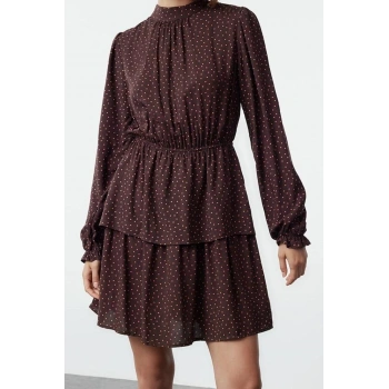 Moda Stil Regular Bisiklet Yaka Mini Boy Puantiyeli Belden Açılan Volanlı Dokuma Elbise