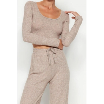 Tarz Kadın Yüksek Bel Geniş Paça Havuz Yaka Yumoş Crop ve Wide Leg Geniş Paça Örme Alt Üst Takım