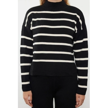 Tarz Kadın Modern Moda Normal Bel Boru Paça Bisiklet Yaka Çizgili Triko Pantolonlu Alt-Üst Takım